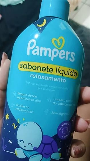 Cliente com o kit Pampers