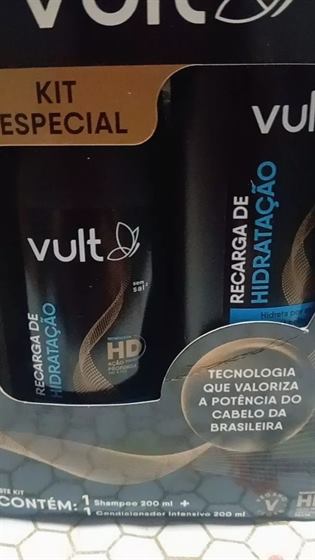 Cliente com o kit Vult Recarga de Hidratação